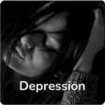 Maedchen mit schwarzen Haaren, in Gedanken. Darunter der Schriftzug "Depression".
